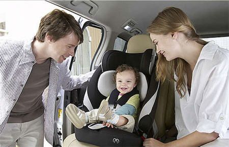 Preschooler στο αυτοκίνητο: πώς να διασφαλιστεί η ασφάλεια του παιδιού;